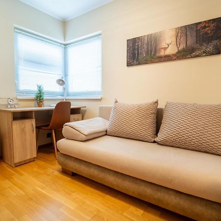 Abg House Ecser Eksteriør bilde